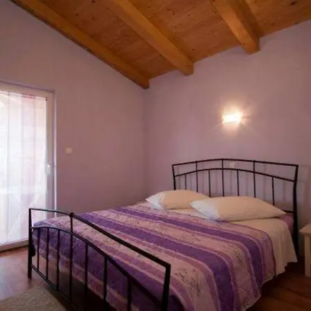 House Tri Marije *